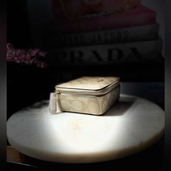 SOLD Coach NWT Jewelry Box In Signature Canvas - Picture 5 of 7